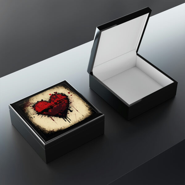 Grunge Heart Wood Keepsake Jewelry Box with Ceramic Tile Cover